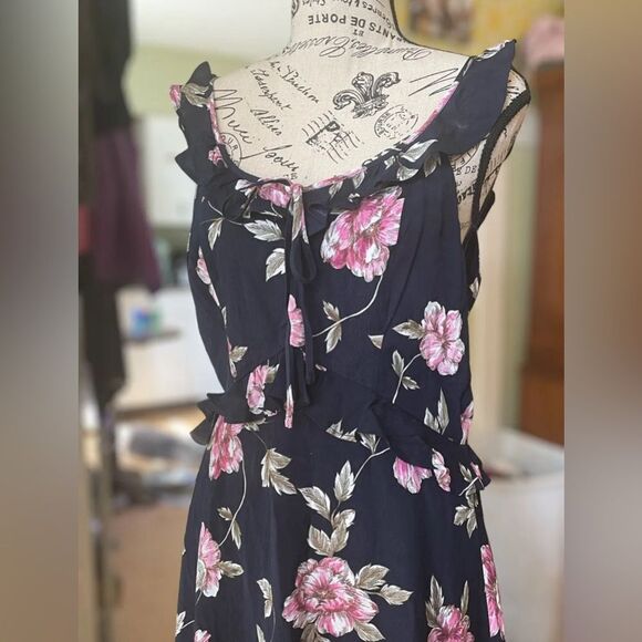 Cupcakes & Cashmere Women’s Size Small Loraine Ruffled Floral Mini Dress In Ink - Picture 8 of 15